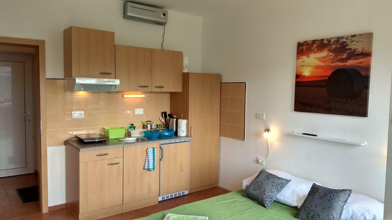 Apartmaji Suhorje Exteriér fotografie